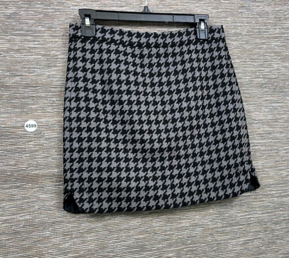 J. Crew Women's Houndstooth Mini Skirt Size 0 Gray Black Wool Blend Lined Casual